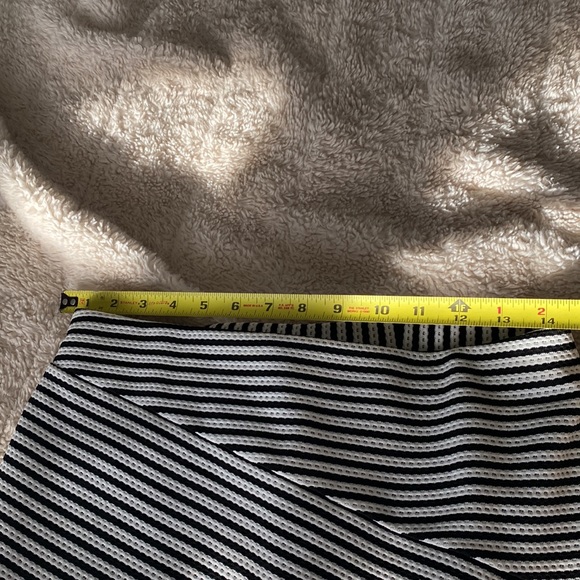 Black and white classic pencil skirt - Picture 4 of 5